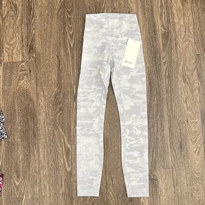 NWT lululemon wunder under HR tight 25” jacq size 2 color PTMN